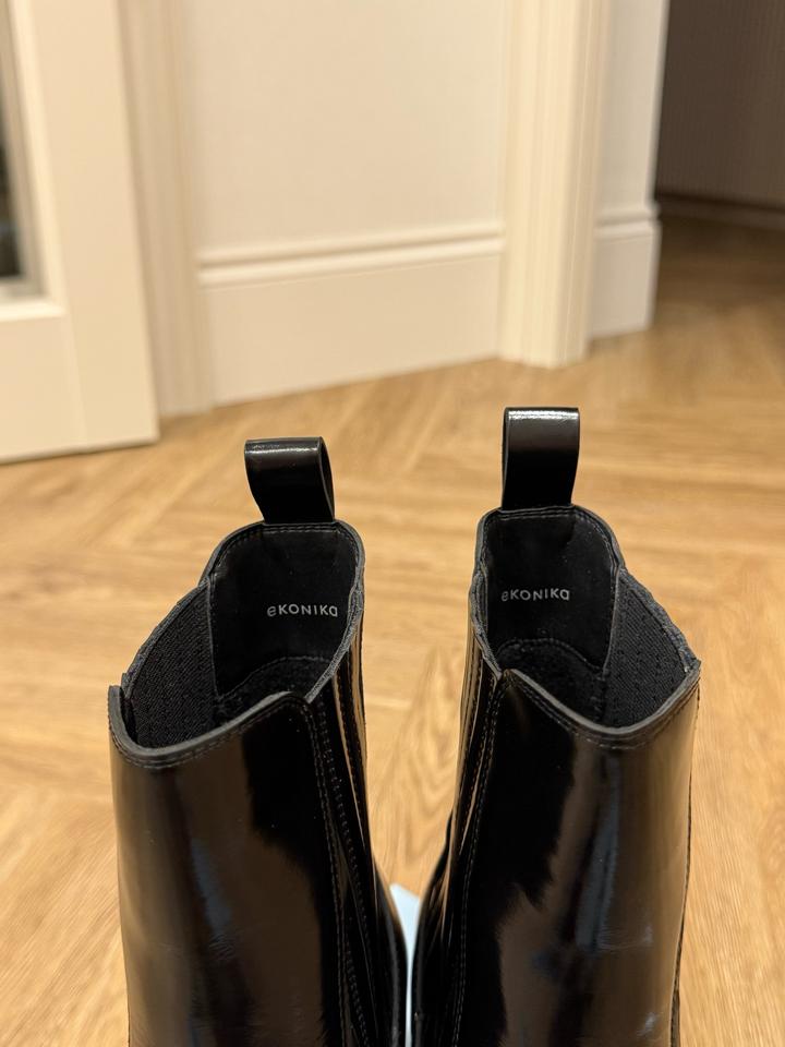 Ботильоны/казачки Econika