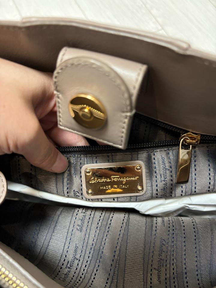 Новая Salvatore Ferragamo Gancini Chain Bag оригинал
