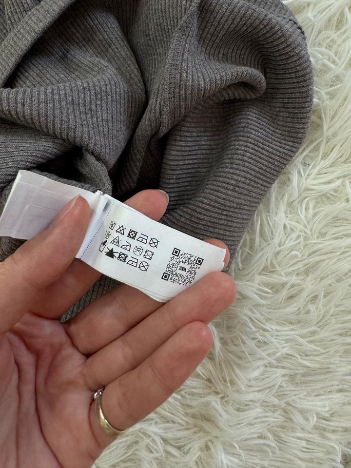 Серая кофта Zara