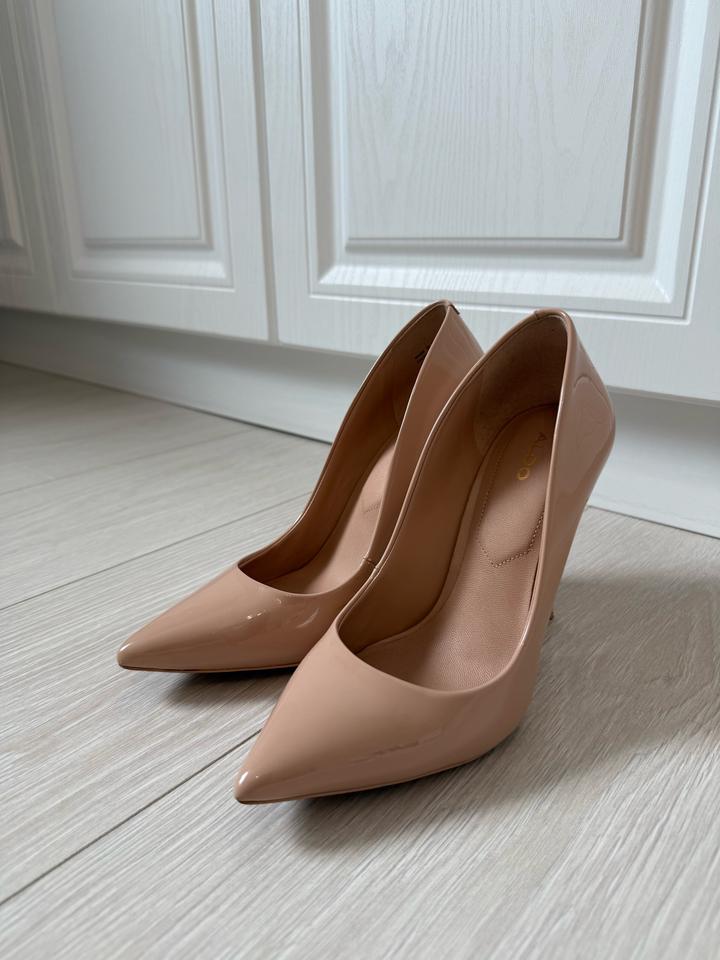 Бежевые туфли ALDO