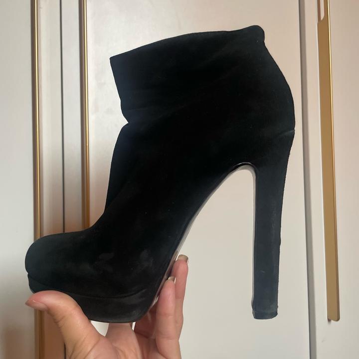 Батальоны. Натуральная замша.