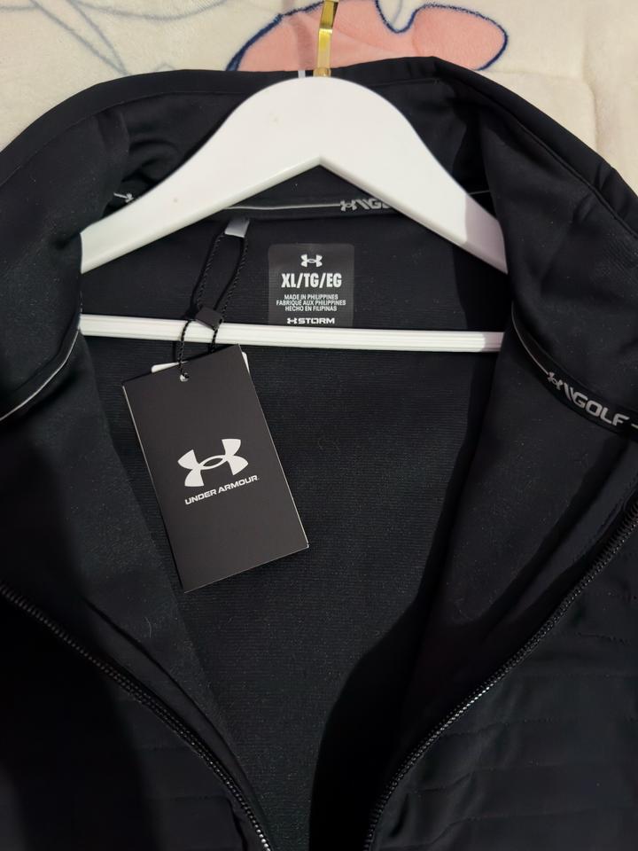 Спортивный жилет Under Armour Storm Golf. Оригинал
