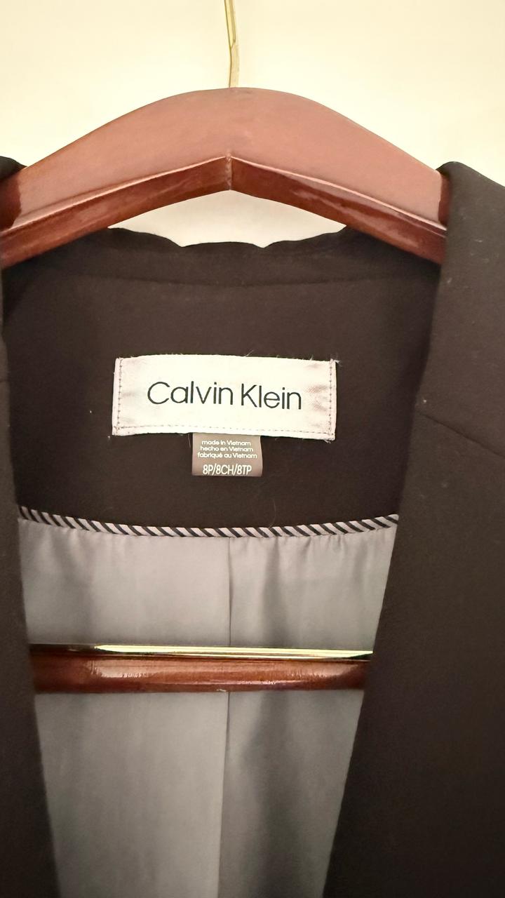 Черный жакет Calvin Klein