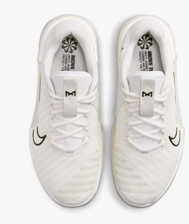 Продам Кроссовки Nike METCON 9 AMP белый