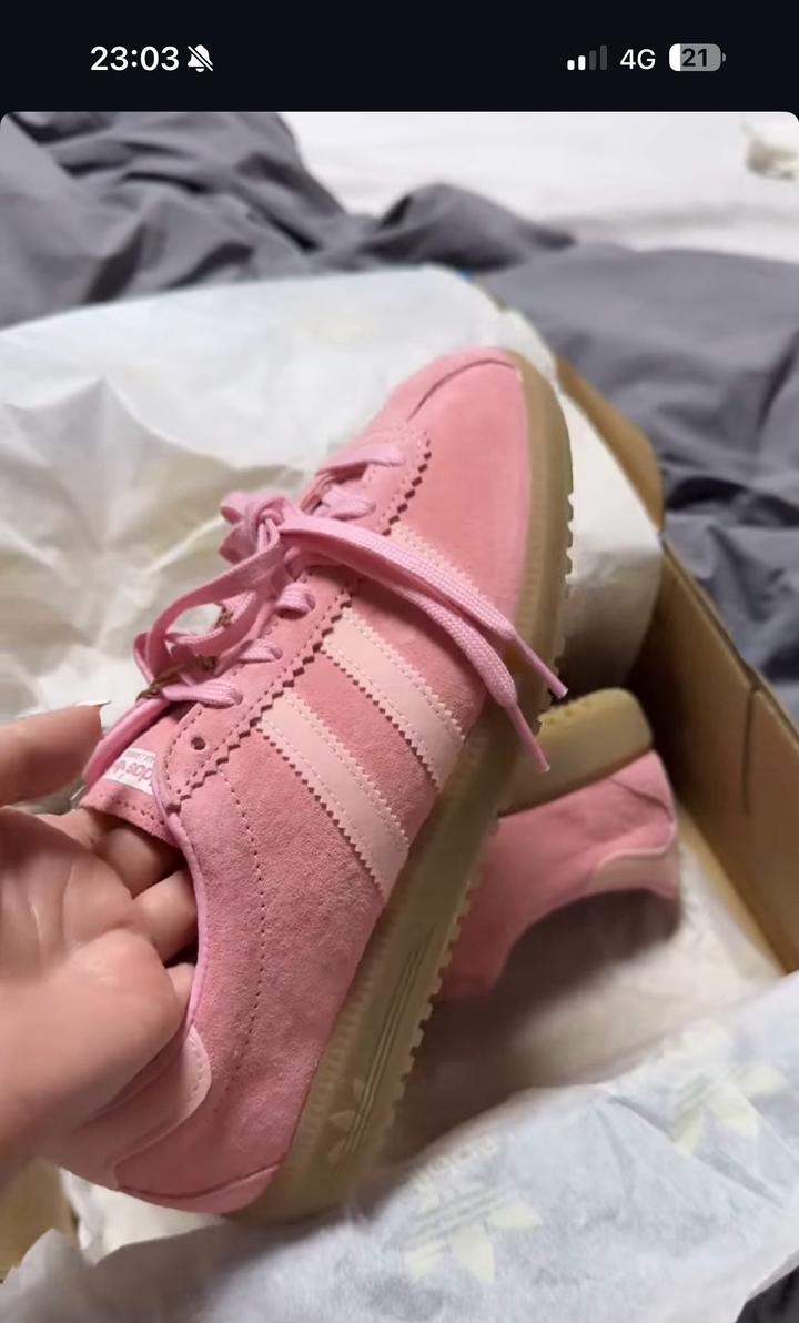 Кроссовки Adidas