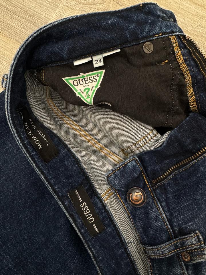 Джинсы Мом на высокой посадке с отличной длиной Guess