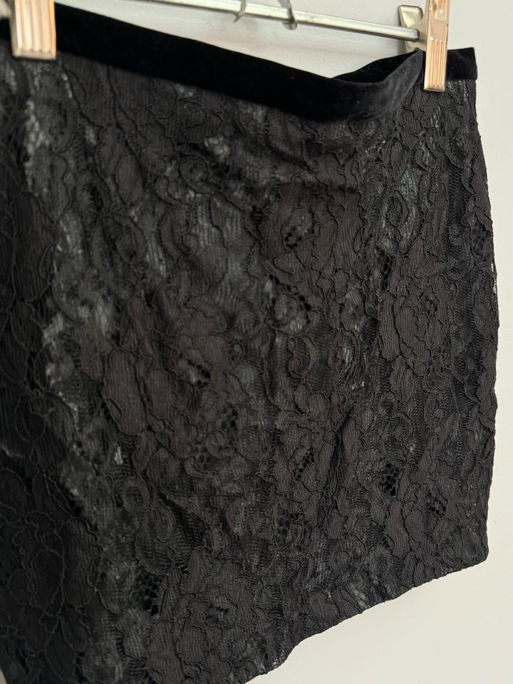 Юбка с кружевом