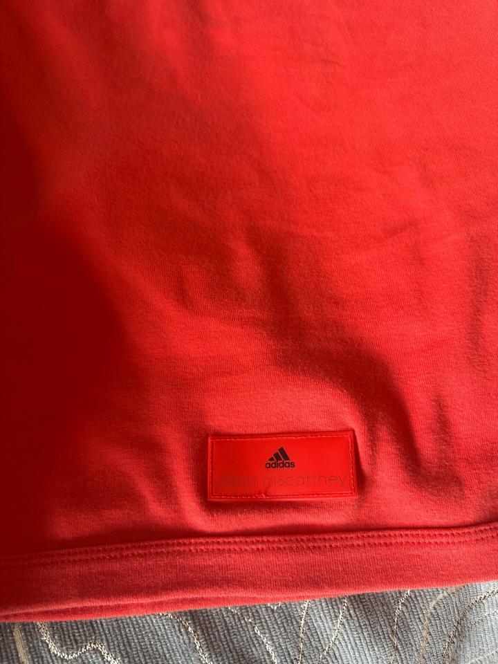 Топ Adidas by Stella McCartney