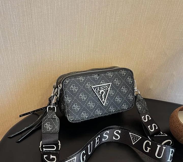 сумка GUESS
