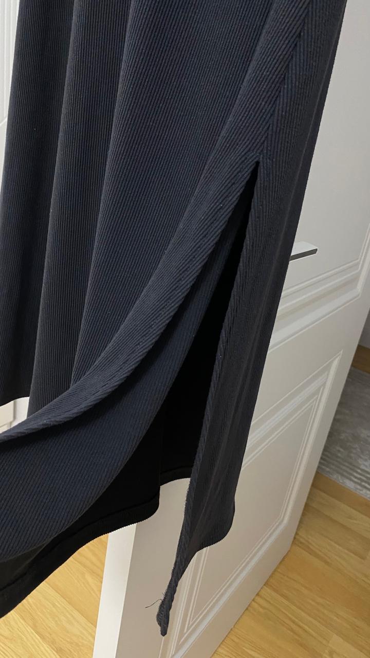 Платье серого цвета