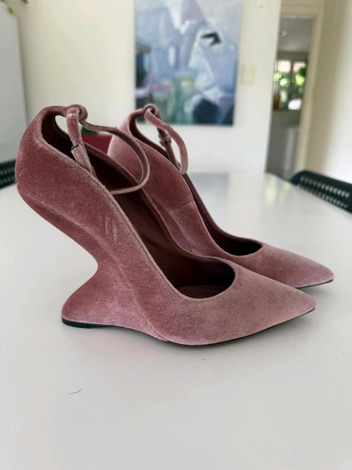Новые туфли розовый бархат Salvatore Ferragamo Tivol