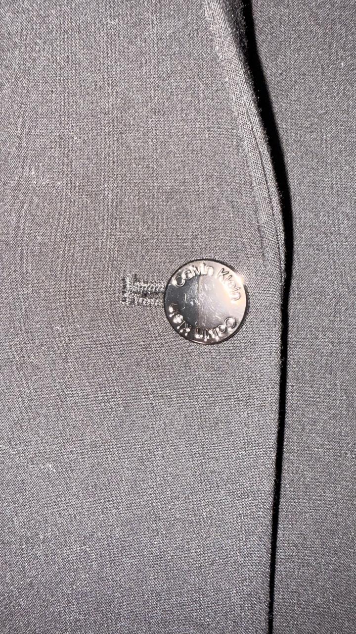 Черный жакет Calvin Klein