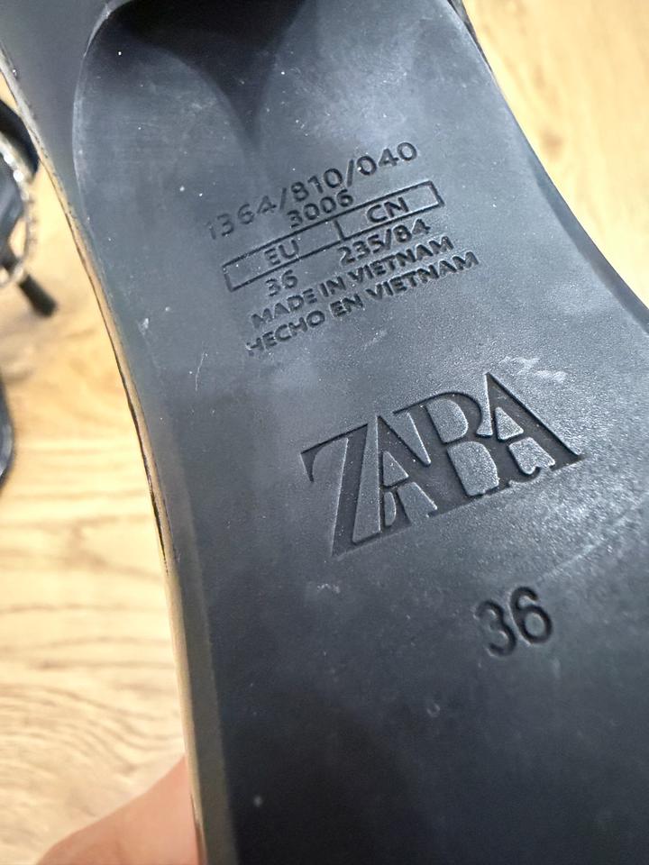 Босоножки Zara