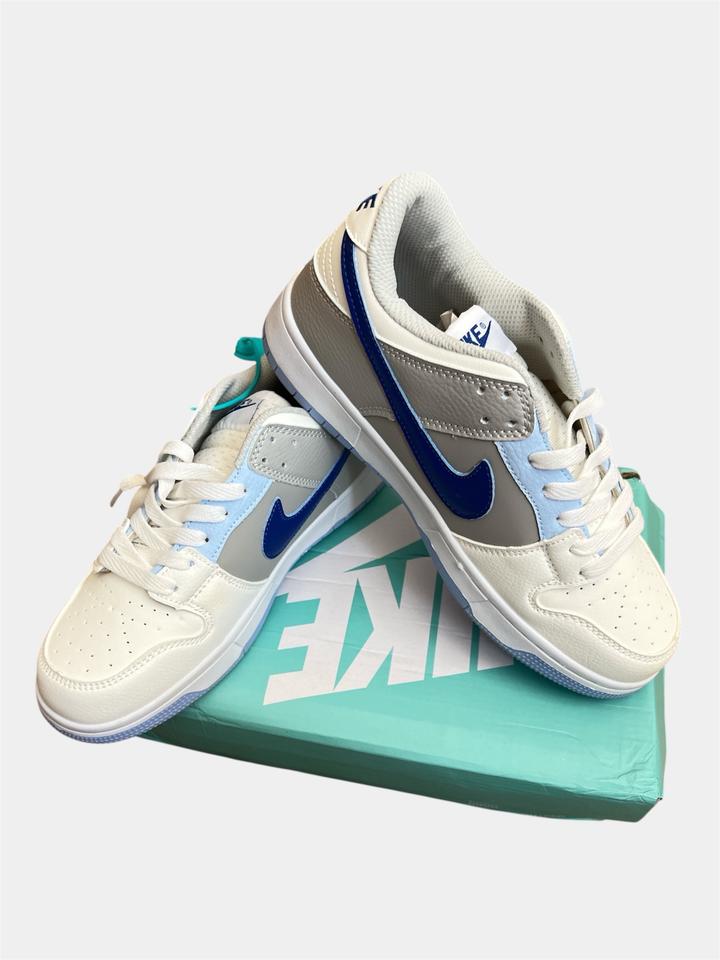 Кроссовки новые