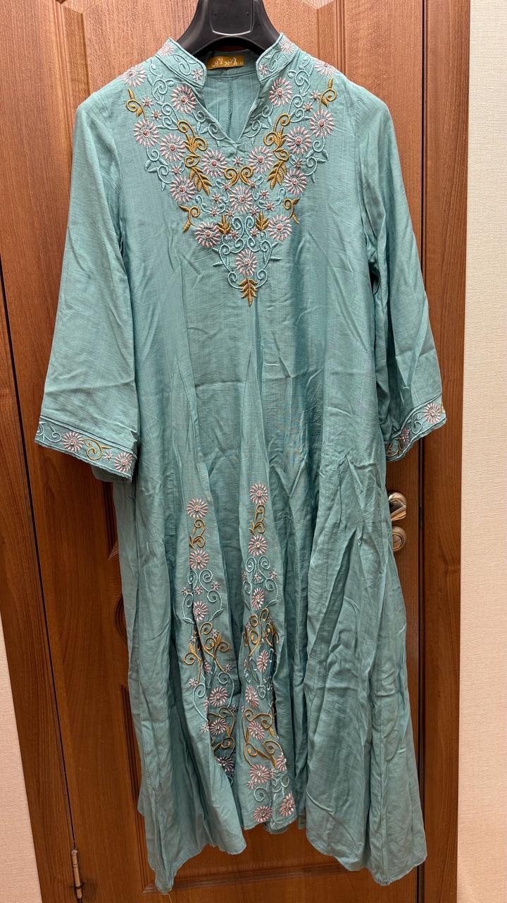 Летнее закрытое платье