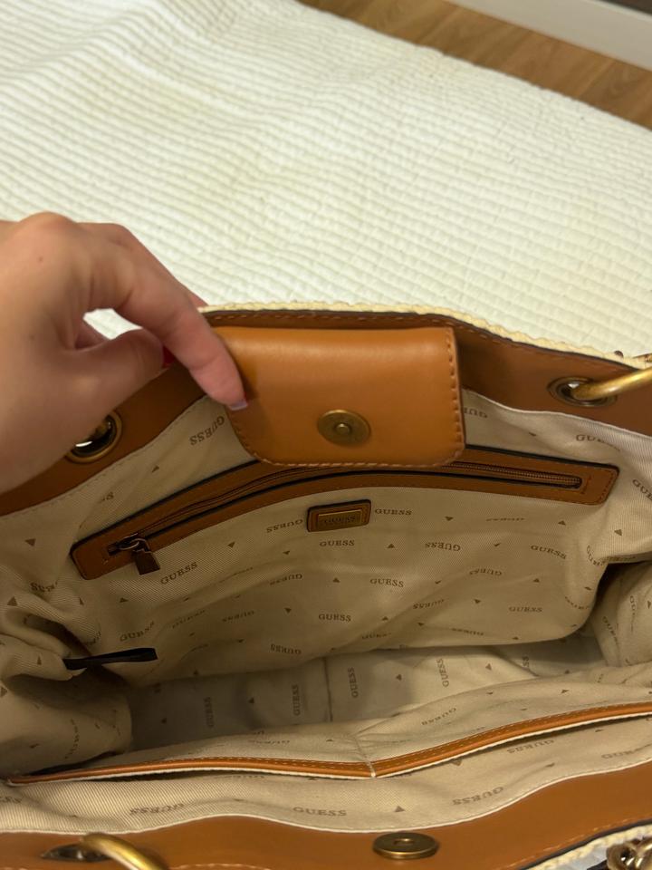 Сумка Guess
