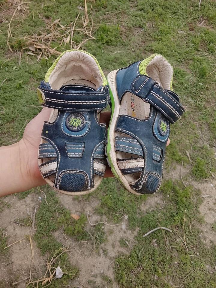 Детские сандали