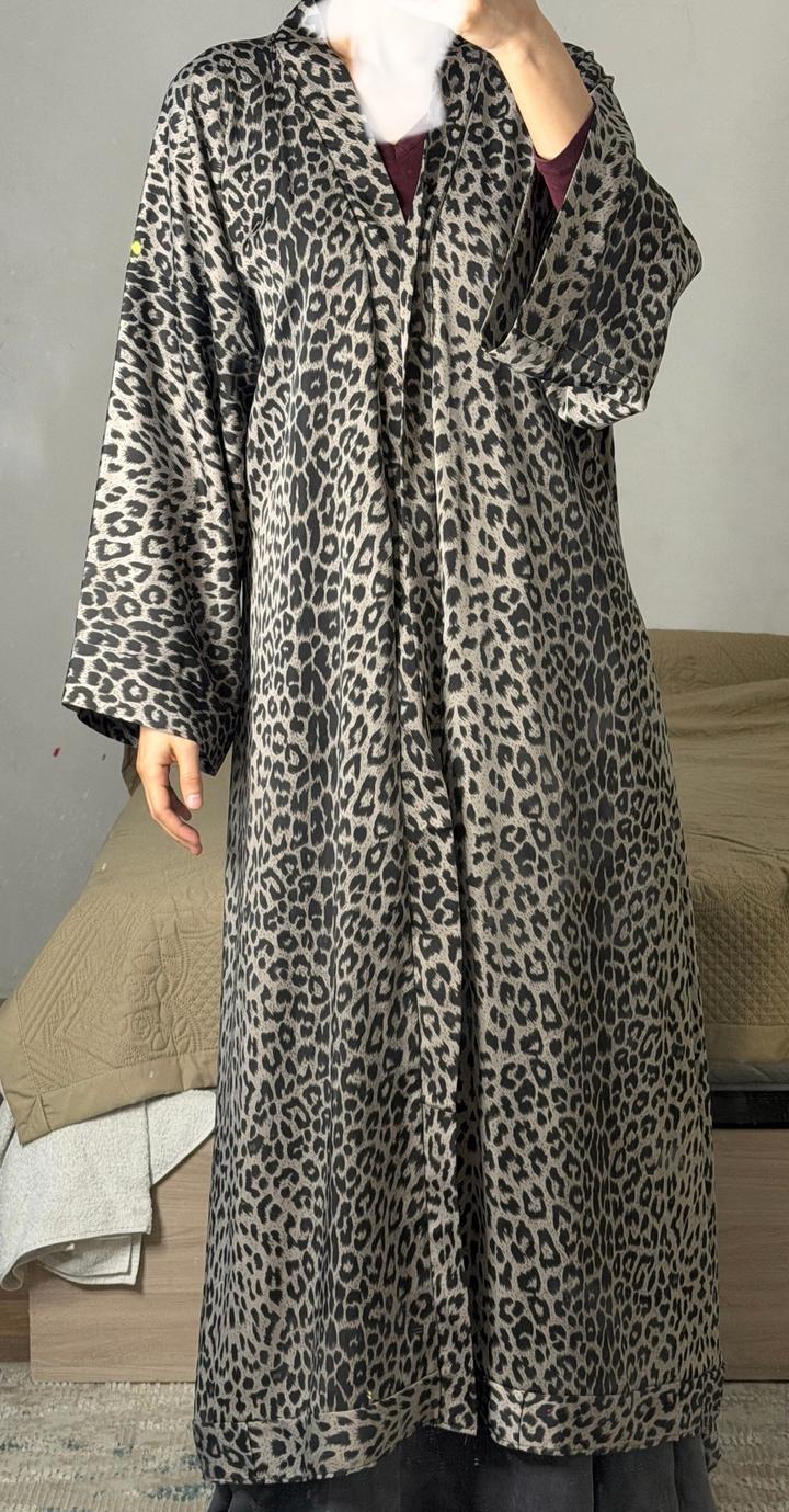 Абайка накидка сшитая на заказ з ткани плотный шелк