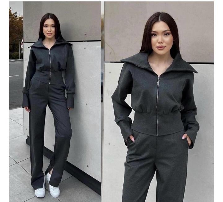 Спортивный костюм