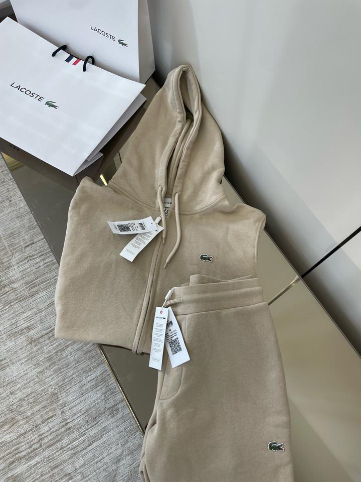 Спортивный костюм Lacoste