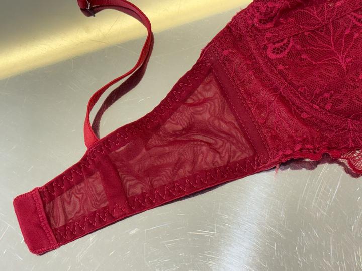 Бюстгальтер