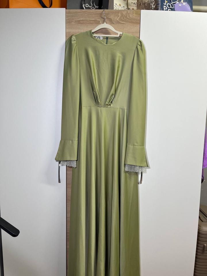 Платье (атлас)