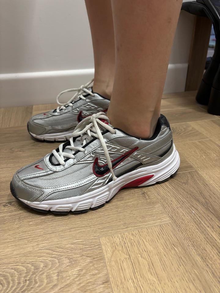 Кроссовки в идеальном состоянии