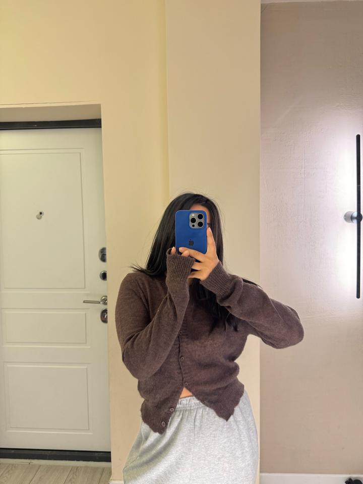 Кофта на пуговицах