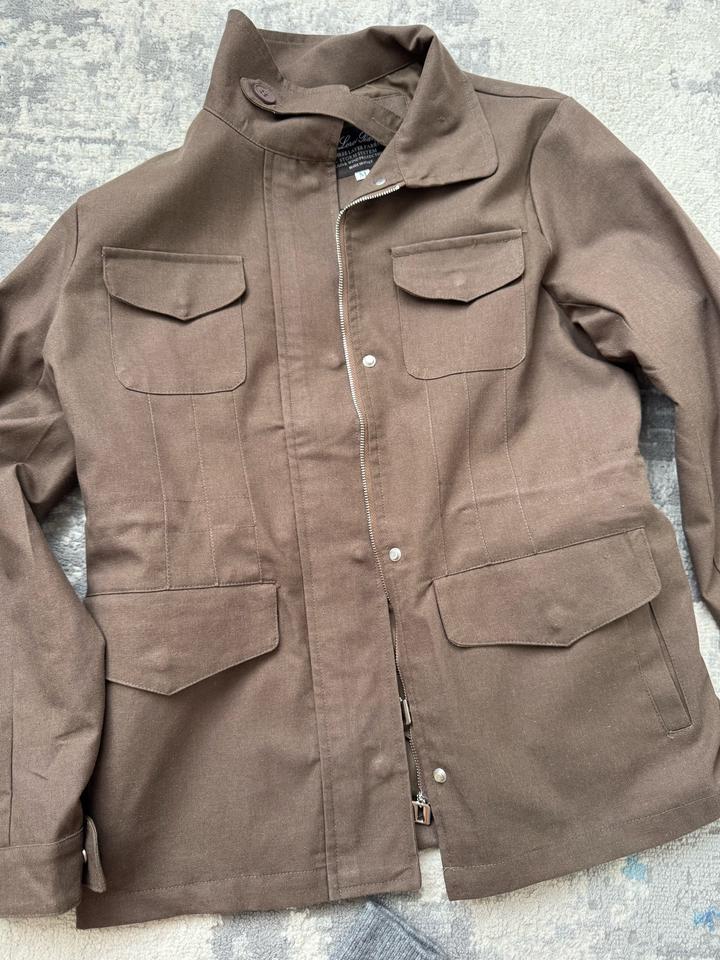 Ветровка женская