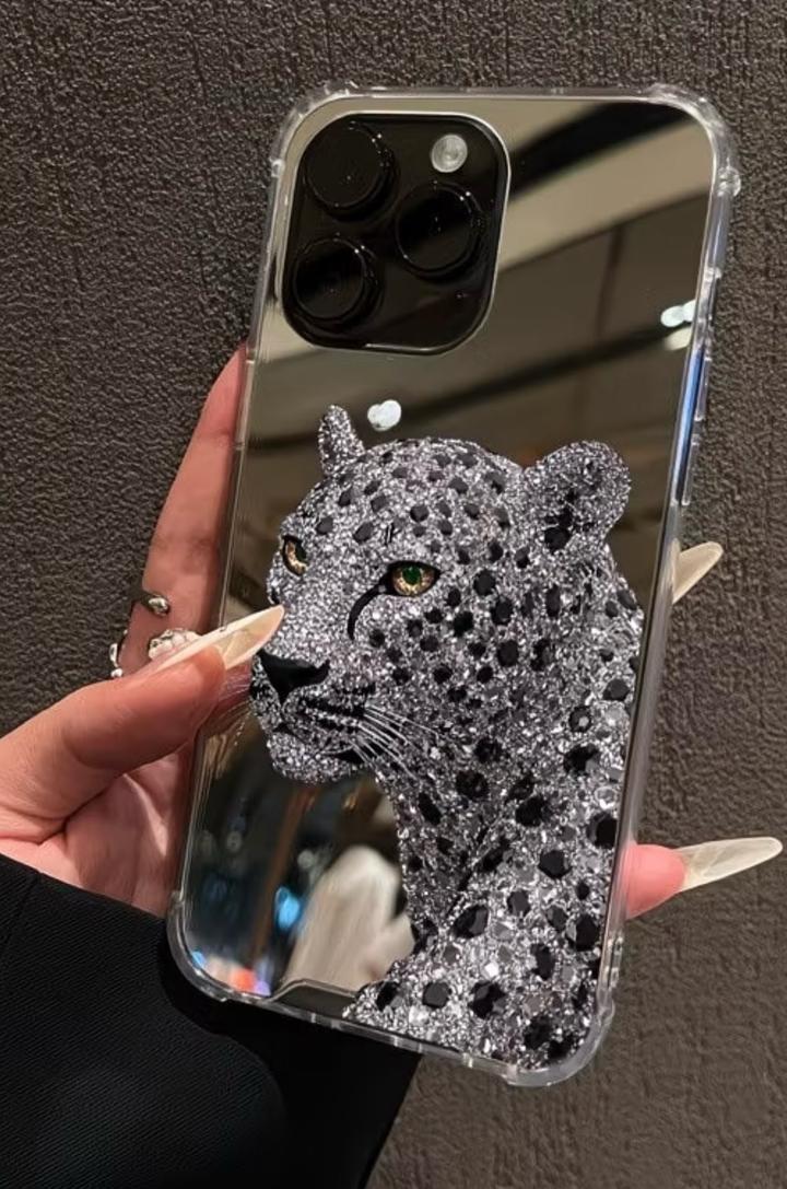 Чехол на IPhone 15 pm