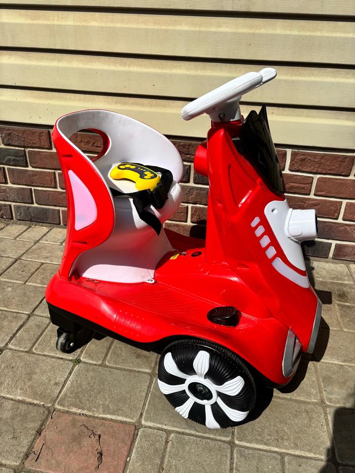 Машинка детская