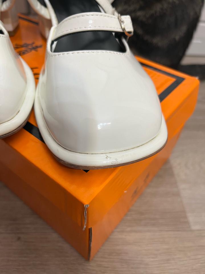 Туфли женские лаковые