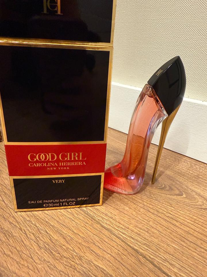 Carolina Herrera Very good girl