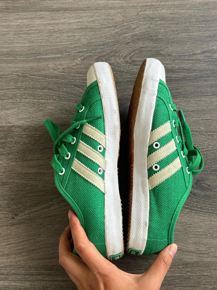 Кроссовки adidas