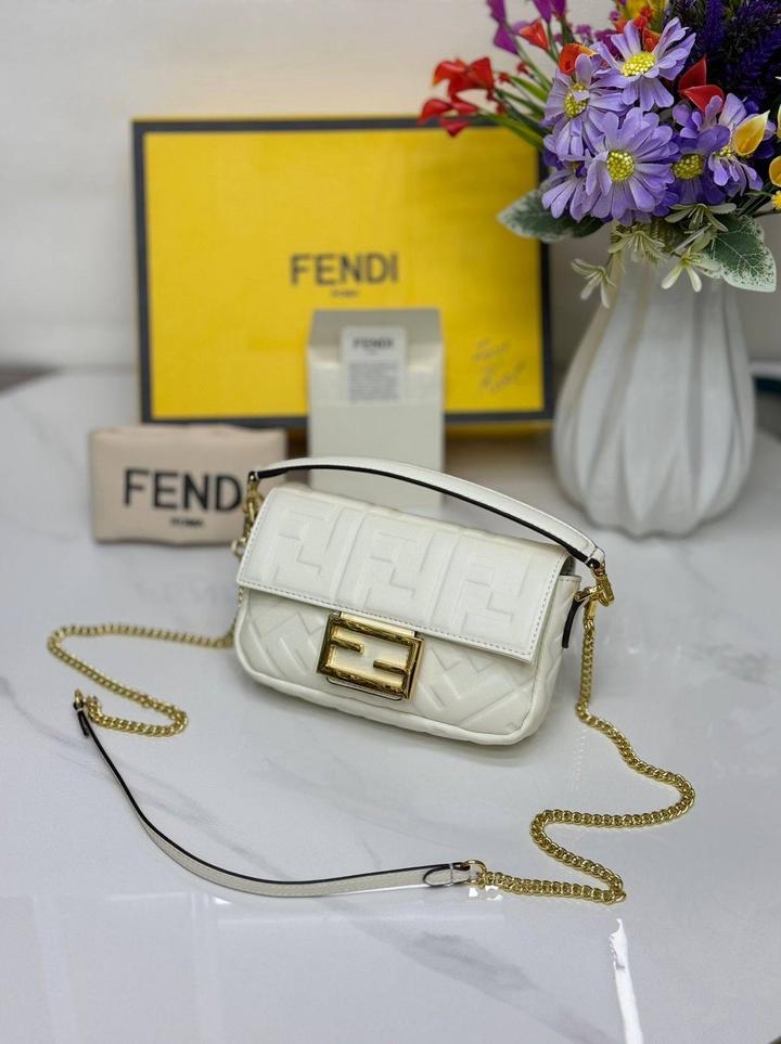 Сумка Fendi натуральная кожа