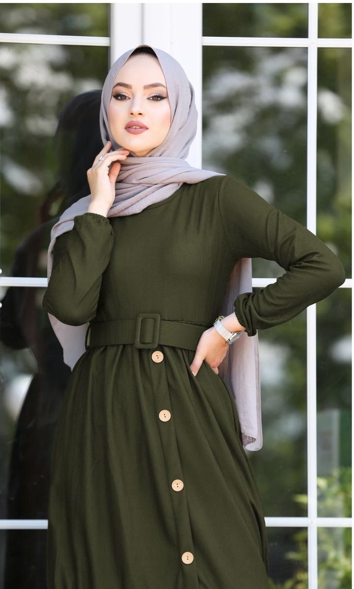 Платье с ремнем