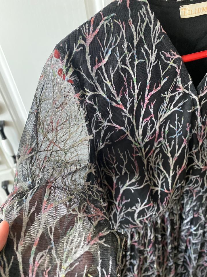 Нарядный платья