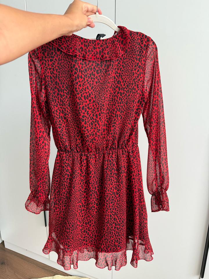 hm красное платье