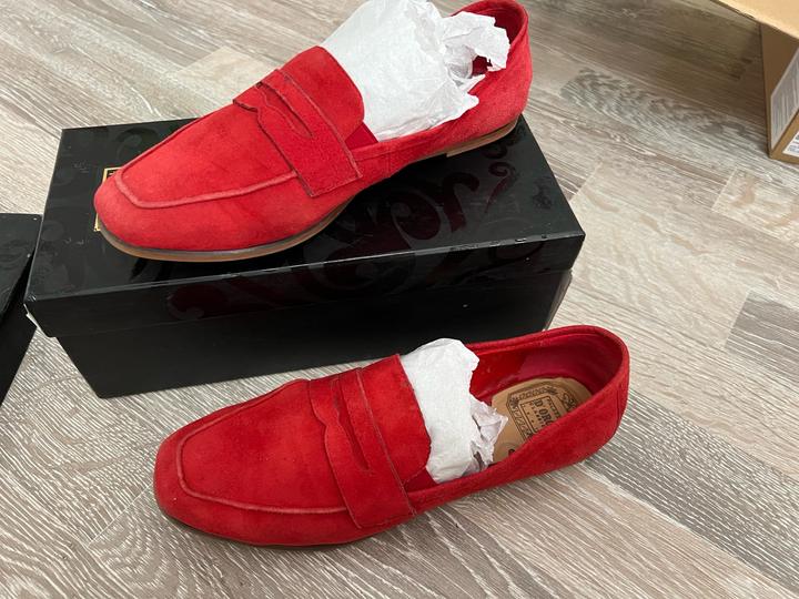 Замшевые лоферы