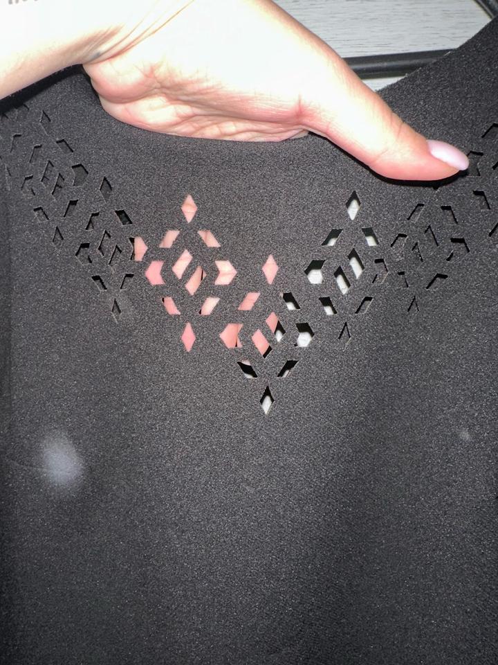 Черное платье