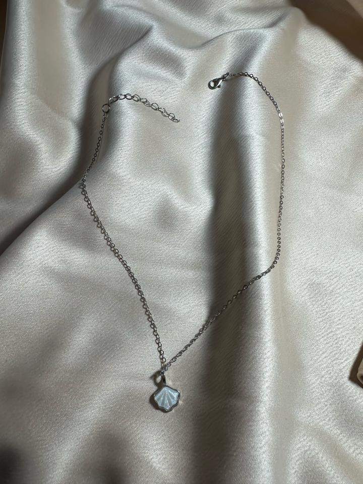 Цепочка с ракушкой