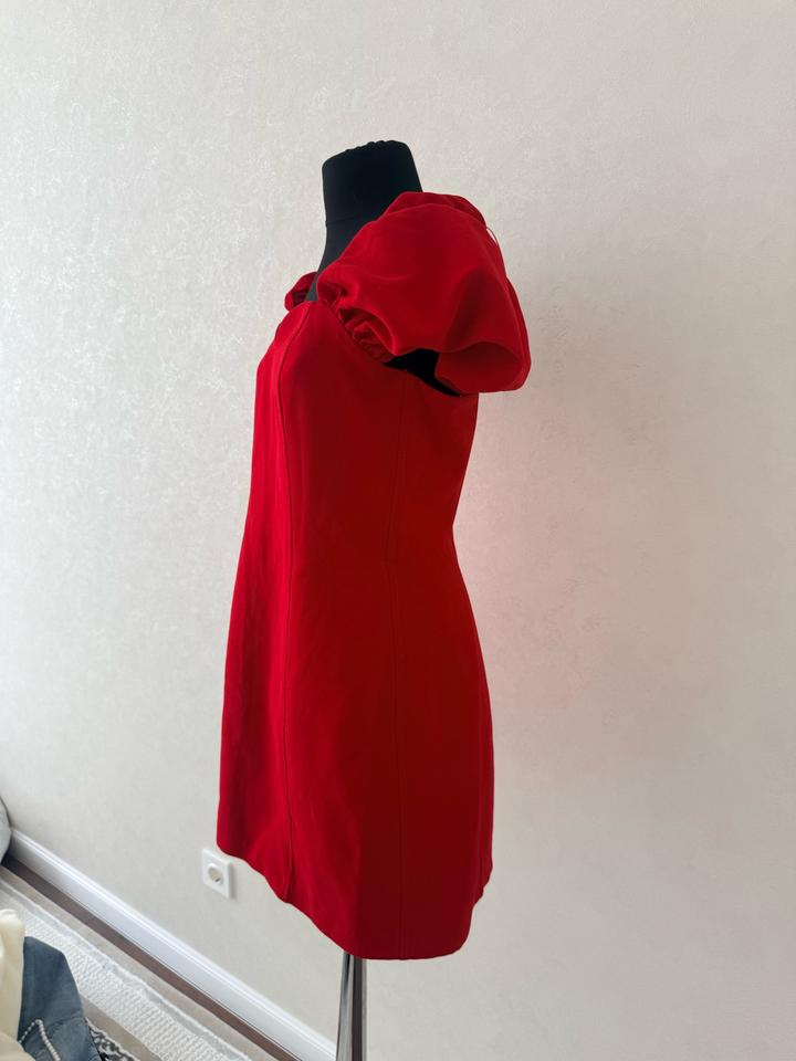 Красное платье Zara