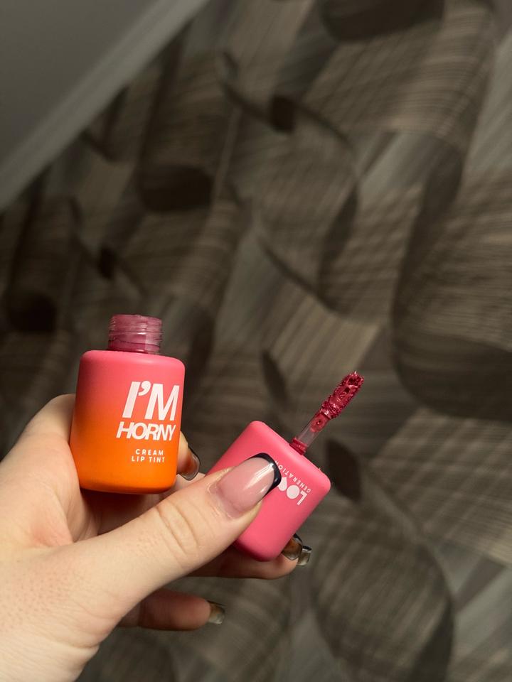 Тини и помада