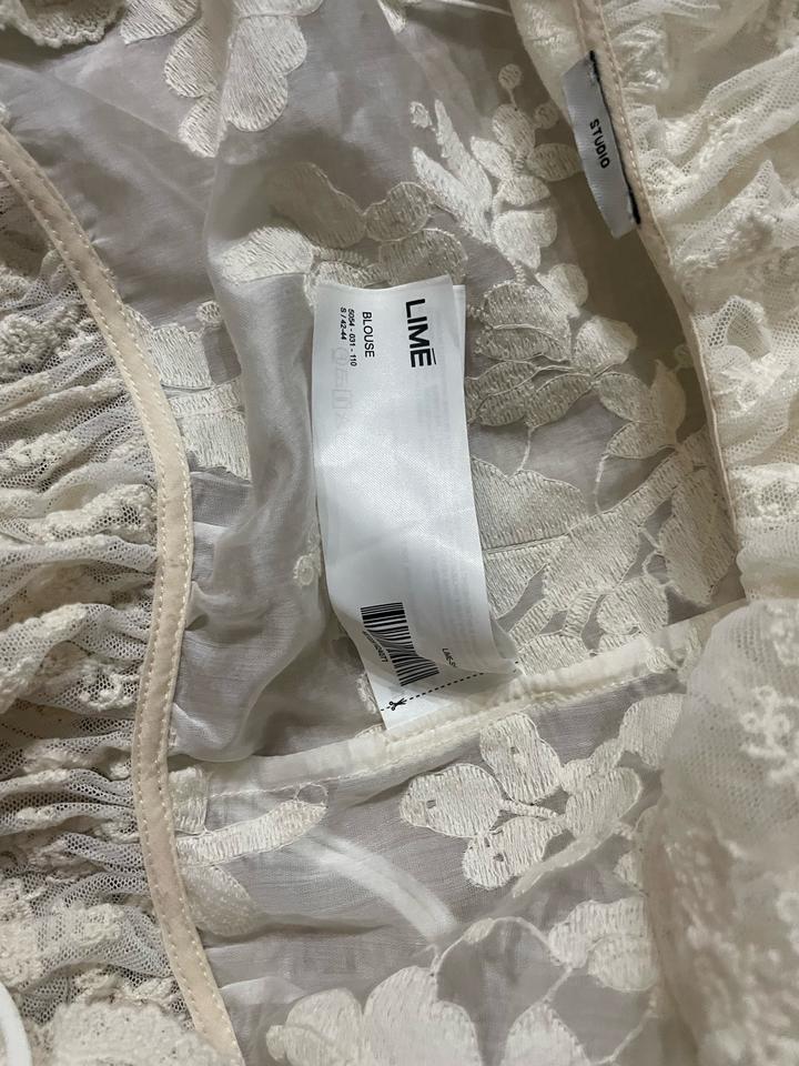 Очень красивая блузка lime