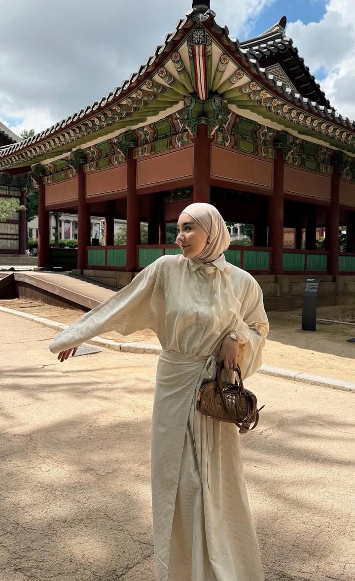 Платье рубашка с баской