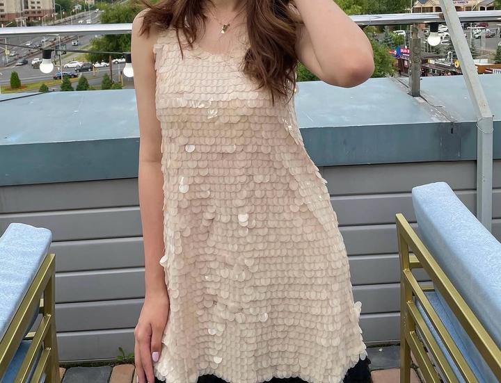 Продается дизайнерское платье