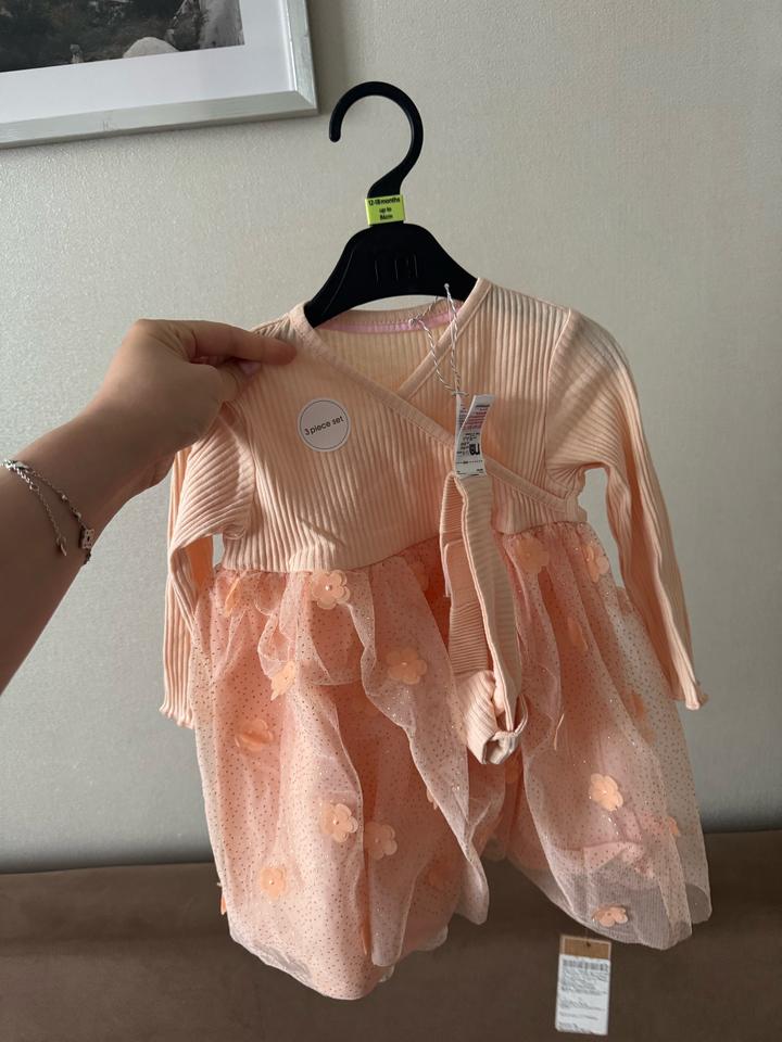 Розовое платье mothercare