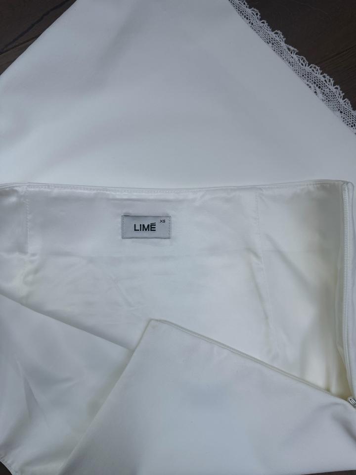 Белая юбка с кружевом от Lime