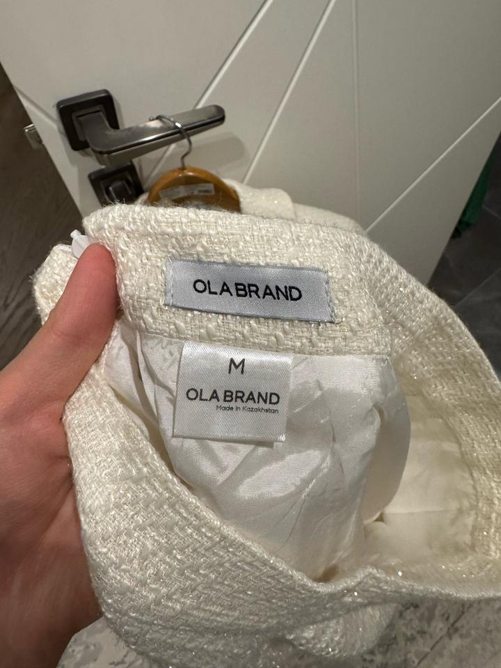Костюм от Ola brand