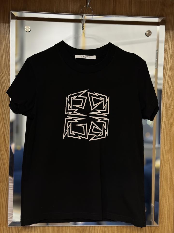 Футболка Givenchy